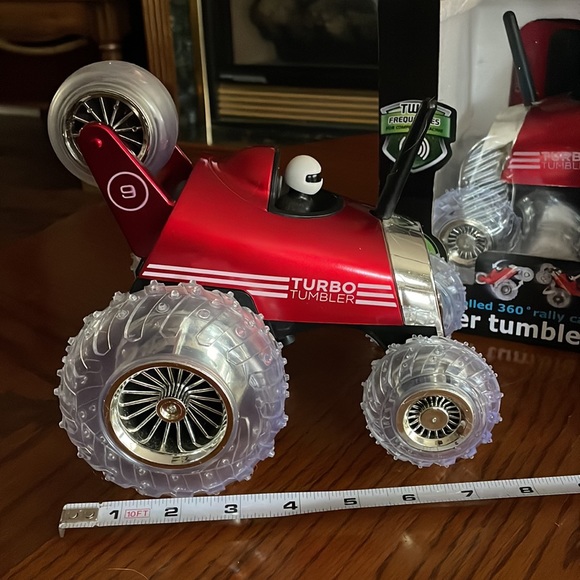 NIB Radio Controlled 360 Rally Car Thunder Tumbler Red - Picture 2 of 14